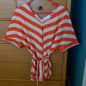 New York and Company flowy blouse sz Sm